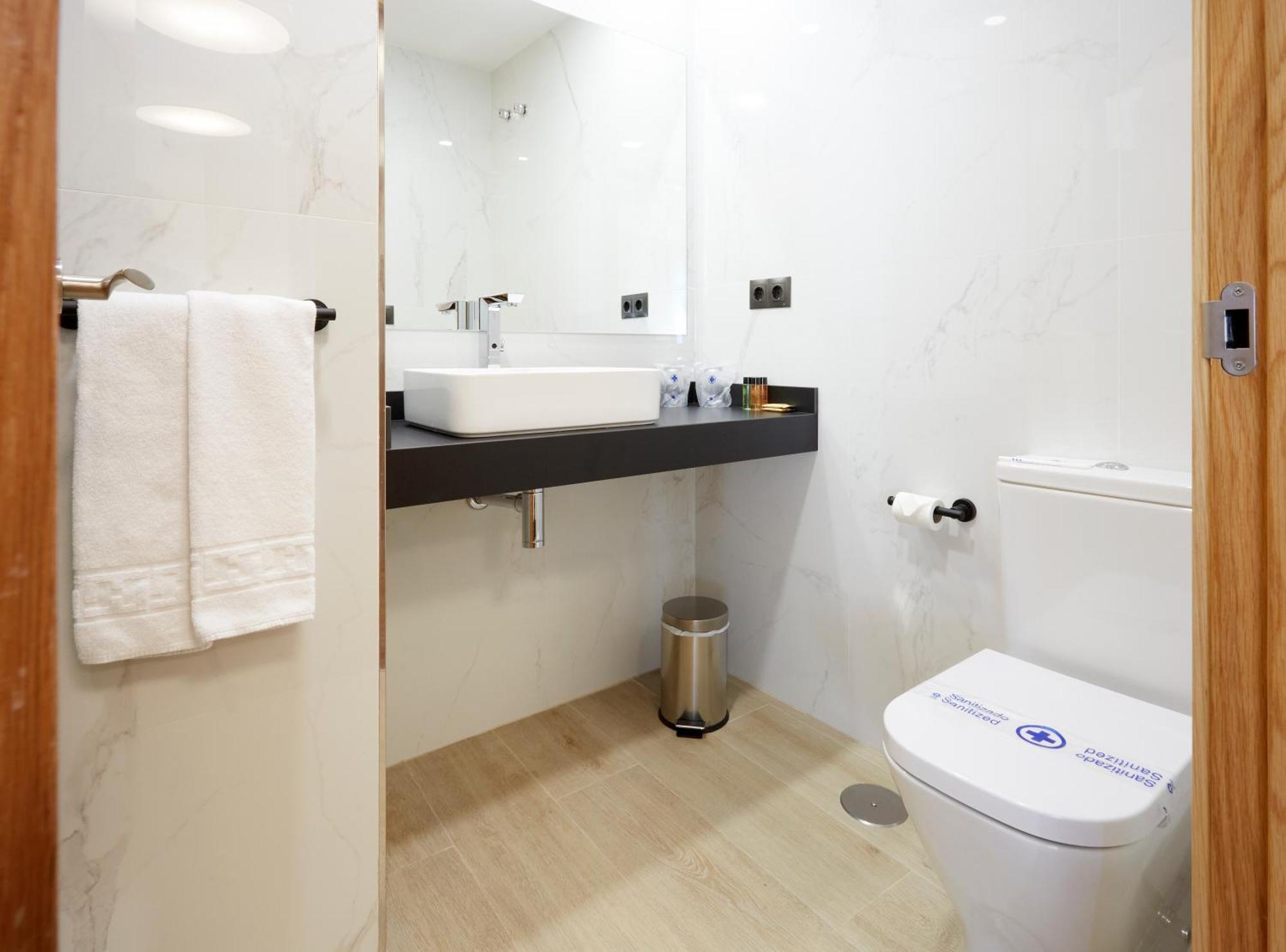 Santiago Del Monte Hotel Arias Aeropuerto מראה חיצוני תמונה
